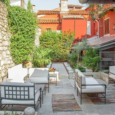 ヘリテージ アンジェロ ドロ ホテル ロヴィニ