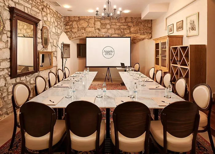 מלון Angelo D'oro 4*