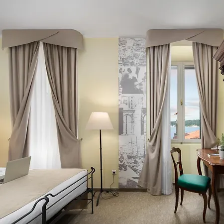 Angelo D'oro Heritage فندق روفينج
